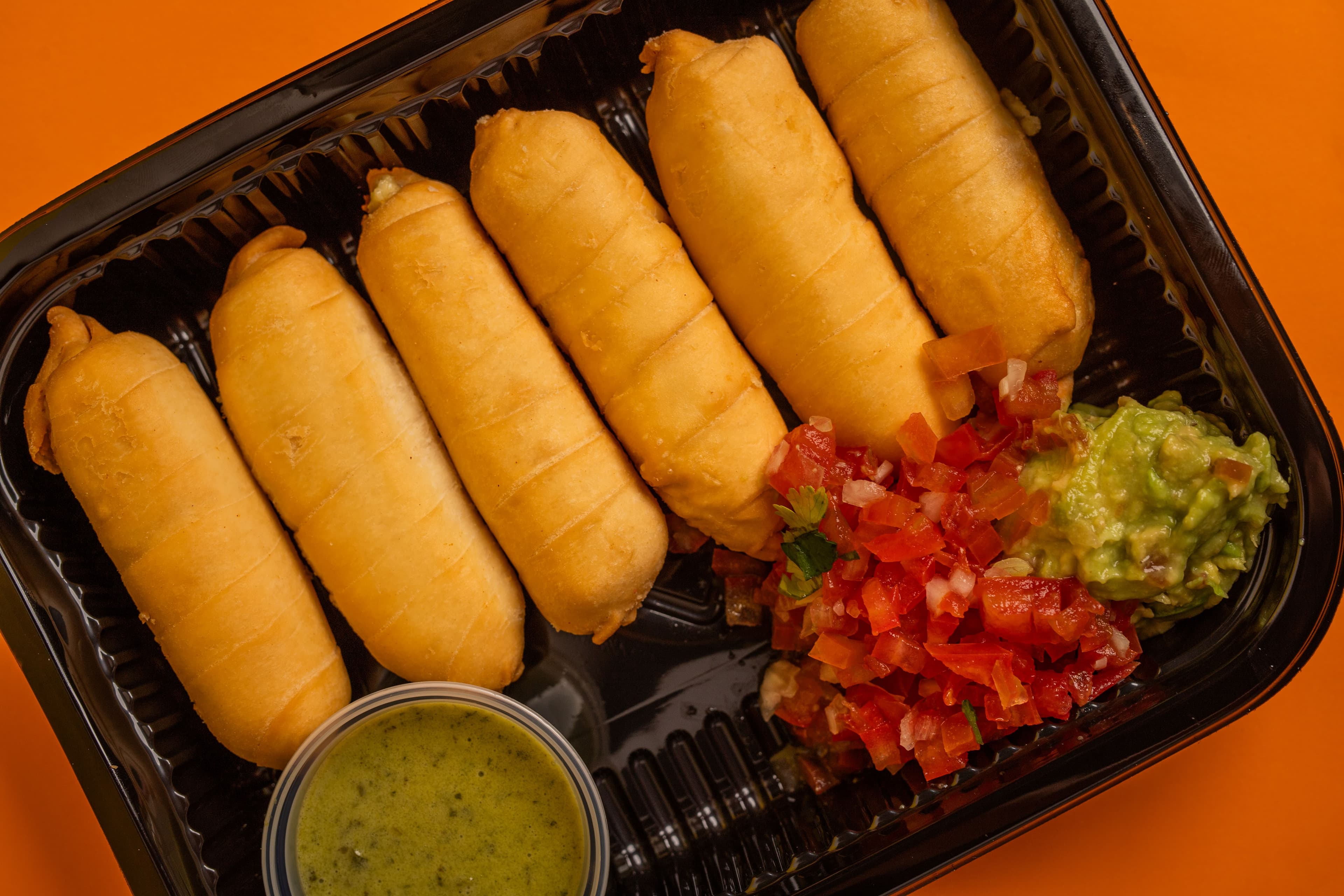 TEQUEÑOS TEX-MEX